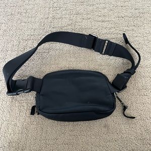 Lululemon everyday belt bag